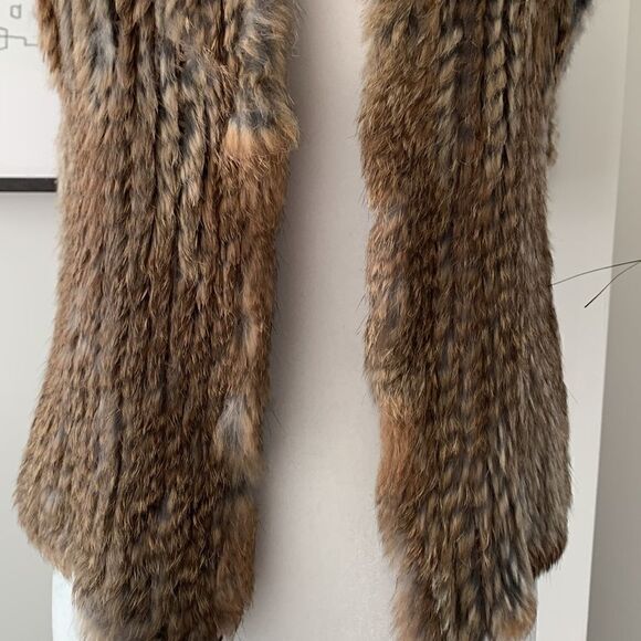 Rabbit Fur Vest jn Natural - Picture 3 of 9